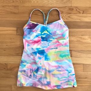 Lucy prism print tank